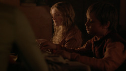 extant_GameOfThrones_2x03-WhatIsDeadMayNeverDie_2132
