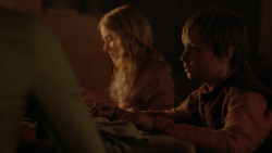 extant_GameOfThrones_2x03-WhatIsDeadMayNeverDie_2177