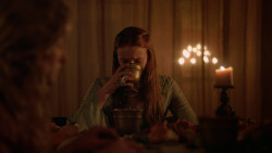 extant_GameOfThrones_2x03-WhatIsDeadMayNeverDie_2188