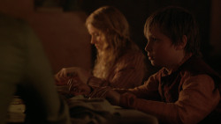 extant_GameOfThrones_2x03-WhatIsDeadMayNeverDie_2201