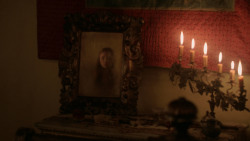 extant_GameOfThrones_2x03-WhatIsDeadMayNeverDie_2235