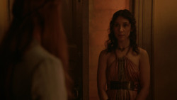 extant_GameOfThrones_2x03-WhatIsDeadMayNeverDie_2285