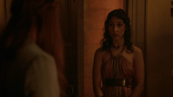 extant_GameOfThrones_2x03-WhatIsDeadMayNeverDie_2300