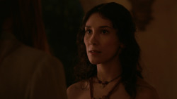 extant_GameOfThrones_2x03-WhatIsDeadMayNeverDie_2344