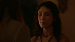 extant_GameOfThrones_2x03-WhatIsDeadMayNeverDie_2358