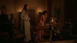 extant_GameOfThrones_2x03-WhatIsDeadMayNeverDie_2368