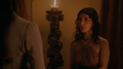 extant_GameOfThrones_2x03-WhatIsDeadMayNeverDie_2394