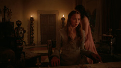extant_GameOfThrones_2x03-WhatIsDeadMayNeverDie_2463