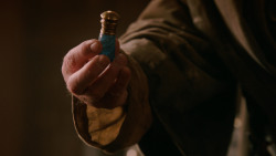 extant_GameOfThrones_2x03-WhatIsDeadMayNeverDie_2476