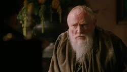 extant_GameOfThrones_2x03-WhatIsDeadMayNeverDie_2569