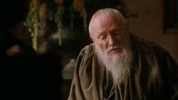 extant_GameOfThrones_2x03-WhatIsDeadMayNeverDie_2580