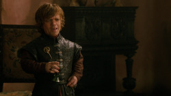 extant_GameOfThrones_2x03-WhatIsDeadMayNeverDie_2717