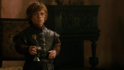 extant_GameOfThrones_2x03-WhatIsDeadMayNeverDie_2730