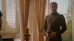 extant_GameOfThrones_2x03-WhatIsDeadMayNeverDie_2885