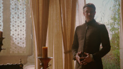 extant_GameOfThrones_2x03-WhatIsDeadMayNeverDie_2886