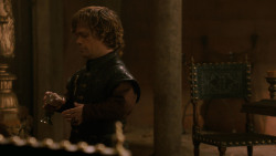 extant_GameOfThrones_2x03-WhatIsDeadMayNeverDie_2897