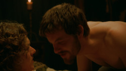 extant_GameOfThrones_2x03-WhatIsDeadMayNeverDie_2960