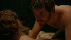 extant_GameOfThrones_2x03-WhatIsDeadMayNeverDie_3034