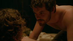 extant_GameOfThrones_2x03-WhatIsDeadMayNeverDie_3037