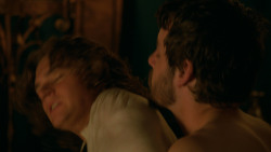 extant_GameOfThrones_2x03-WhatIsDeadMayNeverDie_3093