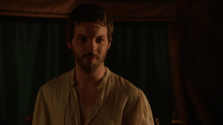extant_GameOfThrones_2x03-WhatIsDeadMayNeverDie_3223