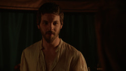 extant_GameOfThrones_2x03-WhatIsDeadMayNeverDie_3224