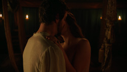 extant_GameOfThrones_2x03-WhatIsDeadMayNeverDie_3236
