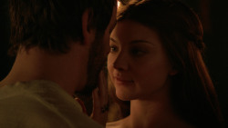extant_GameOfThrones_2x03-WhatIsDeadMayNeverDie_3245