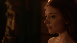 extant_GameOfThrones_2x03-WhatIsDeadMayNeverDie_3357
