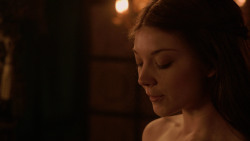 extant_GameOfThrones_2x03-WhatIsDeadMayNeverDie_3358