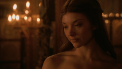 extant_GameOfThrones_2x03-WhatIsDeadMayNeverDie_3388