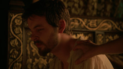 extant_GameOfThrones_2x03-WhatIsDeadMayNeverDie_3392