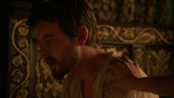 extant_GameOfThrones_2x03-WhatIsDeadMayNeverDie_3396