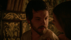 extant_GameOfThrones_2x03-WhatIsDeadMayNeverDie_3477