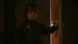 extant_GameOfThrones_2x03-WhatIsDeadMayNeverDie_3492