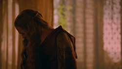 extant_GameOfThrones_2x03-WhatIsDeadMayNeverDie_3583