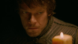 extant_GameOfThrones_2x03-WhatIsDeadMayNeverDie_3659
