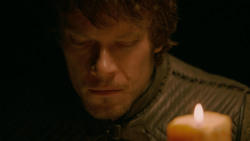 extant_GameOfThrones_2x03-WhatIsDeadMayNeverDie_3661