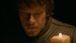 extant_GameOfThrones_2x03-WhatIsDeadMayNeverDie_3662