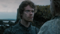 extant_GameOfThrones_2x03-WhatIsDeadMayNeverDie_3738