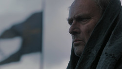 extant_GameOfThrones_2x03-WhatIsDeadMayNeverDie_3746