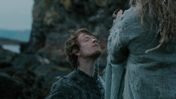 extant_GameOfThrones_2x03-WhatIsDeadMayNeverDie_3779