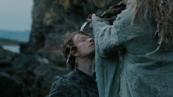 extant_GameOfThrones_2x03-WhatIsDeadMayNeverDie_3782