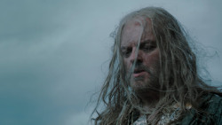 extant_GameOfThrones_2x03-WhatIsDeadMayNeverDie_3804