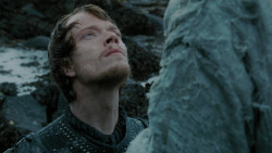 extant_GameOfThrones_2x03-WhatIsDeadMayNeverDie_3815