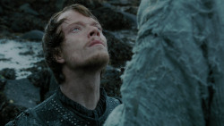 extant_GameOfThrones_2x03-WhatIsDeadMayNeverDie_3817