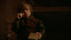 extant_GameOfThrones_2x03-WhatIsDeadMayNeverDie_3880
