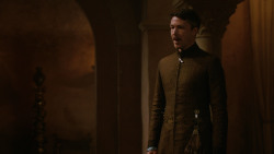 extant_GameOfThrones_2x03-WhatIsDeadMayNeverDie_3885