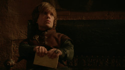 extant_GameOfThrones_2x03-WhatIsDeadMayNeverDie_3943