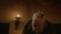 extant_GameOfThrones_2x03-WhatIsDeadMayNeverDie_4011